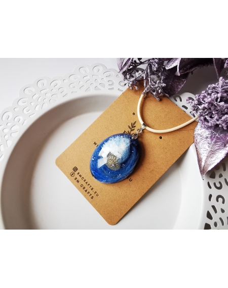 Blue Lagoon series I Seashell necklace